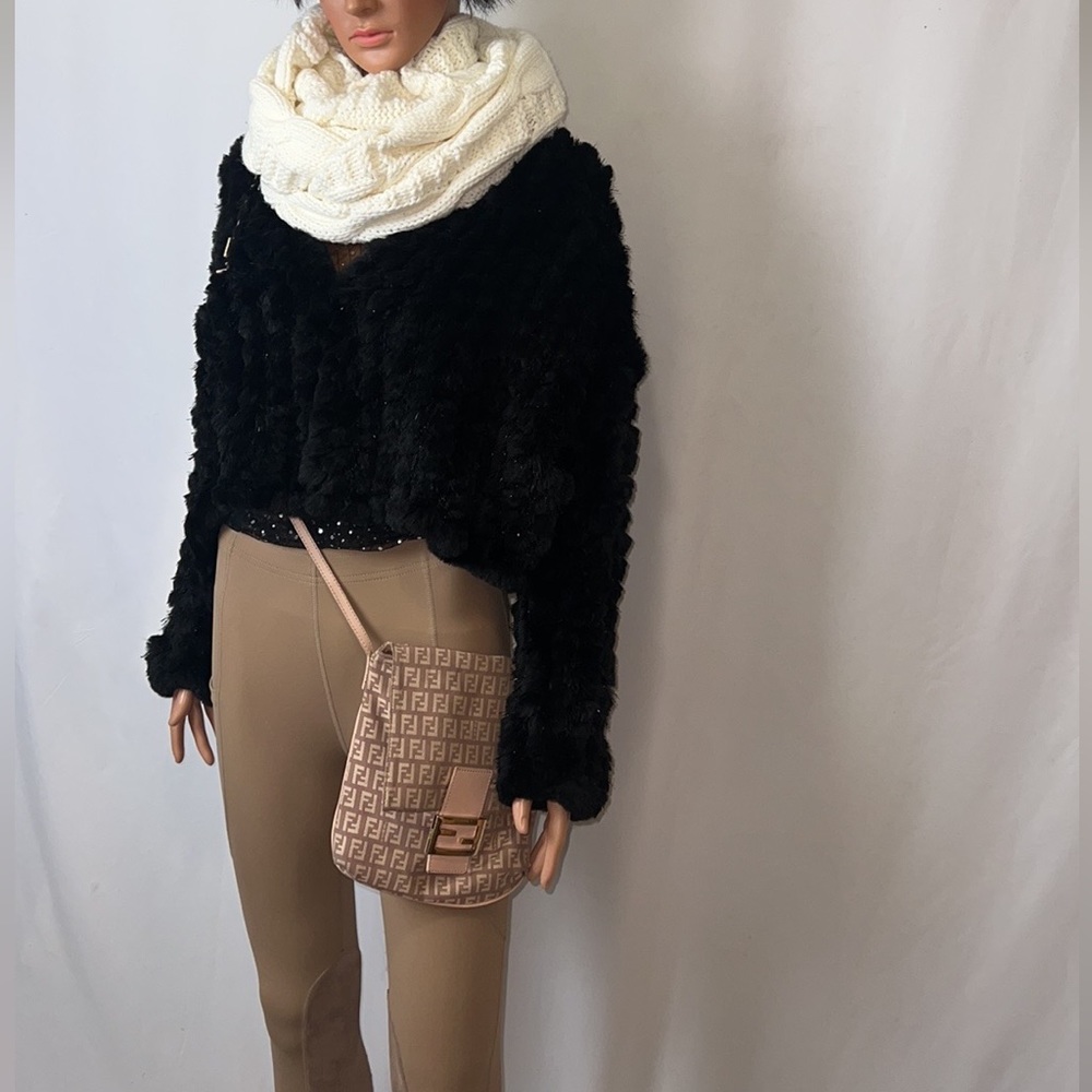 White Chunky Soft Knitted Scarf By Simonetta